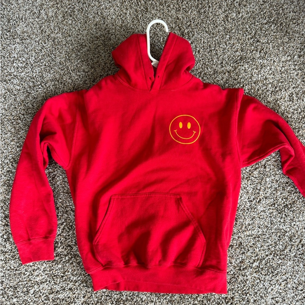 Gildan Red Smiley Face Sweatshirt Hoodie
